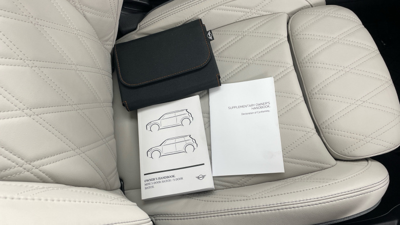 MINI Cooper 2.0 S Exclusive 3dr Auto Petrol Hatchback